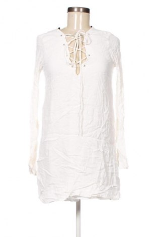 Ruha Forever 21, Méret M, Szín Fehér, Ár 1 049 Ft