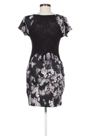 Rochie Guess, Mărime M, Culoare Multicolor, Preț 215,99 Lei