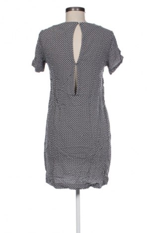 Šaty  H&M, Velikost M, Barva Vícebarevné, Cena  49,00 Kč