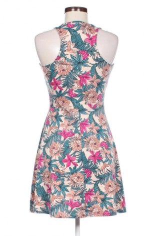 Šaty  H&M, Velikost S, Barva Vícebarevné, Cena  49,00 Kč