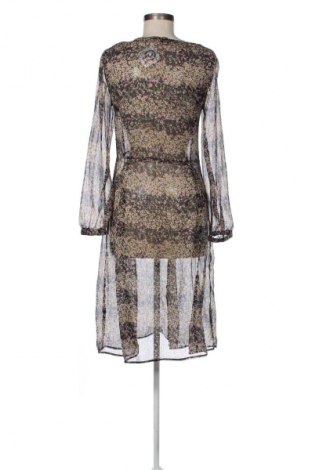 Šaty  H&M, Velikost M, Barva Vícebarevné, Cena  206,00 Kč