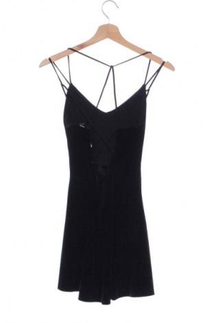 Ruha Pull&Bear, Méret XS, Szín Fekete, Ár 8 622 Ft