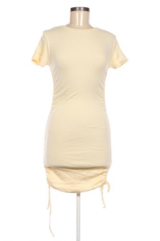 Ruha Pull&Bear, Méret L, Szín Sárga, Ár 1 759 Ft