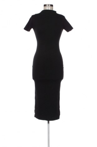 Ruha Pull&Bear, Méret M, Szín Fekete, Ár 6 154 Ft