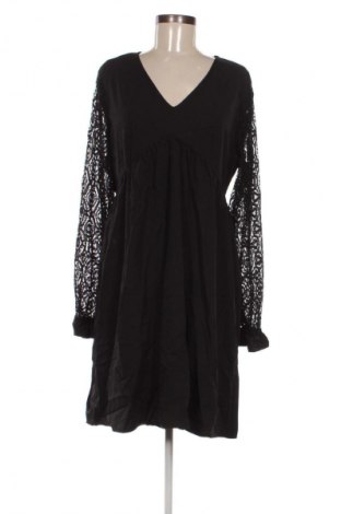 Рокля SHEIN, Размер L, Цвят Черен, Цена 3,06 €