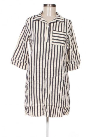 Рокля SHEIN, Размер S, Цвят Многоцветен, Цена 4,09 €