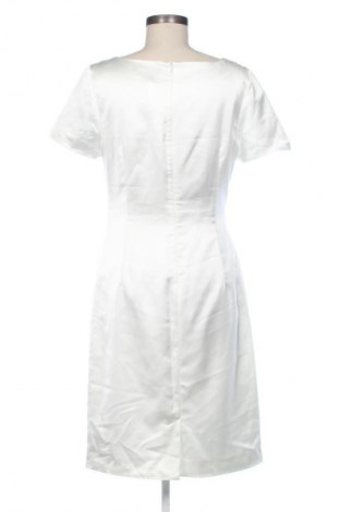 Šaty  Swing, Velikost M, Barva Bílá, Cena  119,00 Kč