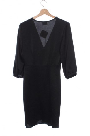 Šaty  VILA, Velikost XS, Barva Černá, Cena  59,00 Kč