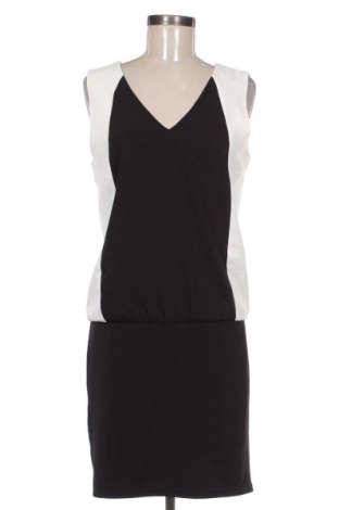 Šaty  VILA, Velikost M, Barva Vícebarevné, Cena  237,00 Kč