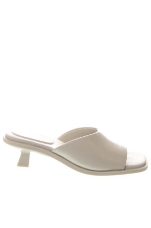 Чехли Tommy Hilfiger, Размер 38, Цвят Бежов, Цена 85,89 €, #137374641