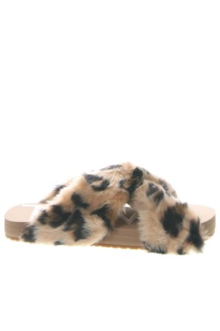 Чехли Toms, Размер 39, Цвят Многоцветен, Цена 48,06 €, #137402243