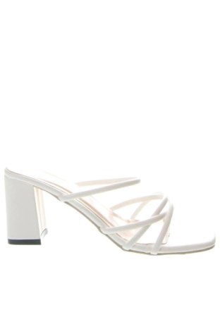 Papuci Unbranded, Mărime 38, Culoare Alb, Preț 188,97 Lei, #137379171