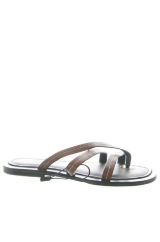 Papuci Zara, Mărime 38, Culoare Maro, Preț 161,30 Lei, #137395841