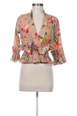 Bluzka damska Pretty Little Thing, Rozmiar XS, Kolor Kolorowy, Cena 21,17 zł, #137407568