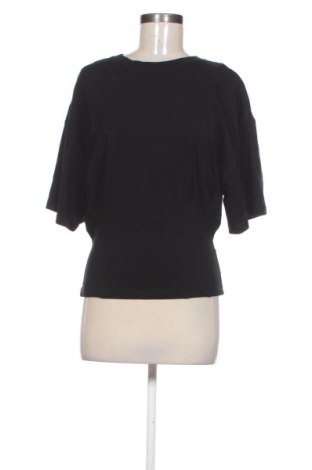 Дамска блуза Bershka, Размер M, Цвят Черен, Цена 15,74 €, #137439418