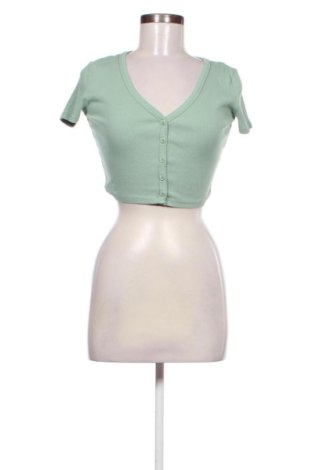 Bluză de femei Pull&Bear, Mărime M, Culoare Verde, Preț 36,74 Lei, #137453337