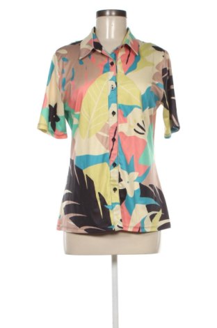 Cămașă de femei Unbranded, Mărime M, Culoare Multicolor, Preț 68,24 Lei, #137454545