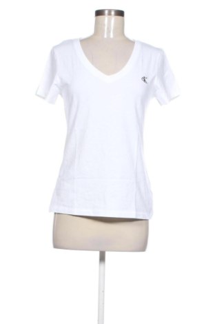 Γυναικείο t-shirt Calvin Klein Jeans, Μέγεθος M, Χρώμα Λευκό, Τιμή 41,99 €, #137383945