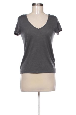 Dámske tričko ONLY, Veľkosť XS, Farba Sivá, Cena  7,00 €, #137407945