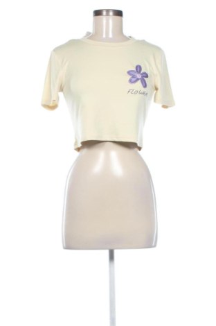 Tricou de femei Unbranded, Mărime M, Culoare Ecru, Preț 28,14 Lei, #137455335