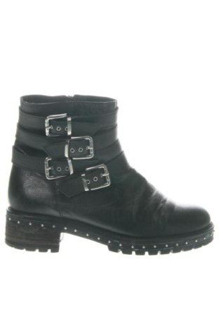 Damskie botki Bronx, Rozmiar 40, Kolor Czarny, Cena 626,56 zł, #137431119