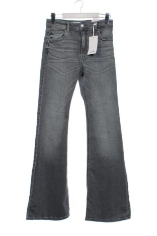 Damskie jeansy Pull&Bear, Rozmiar M, Kolor Szary, Cena 101,60 zł, #137375185
