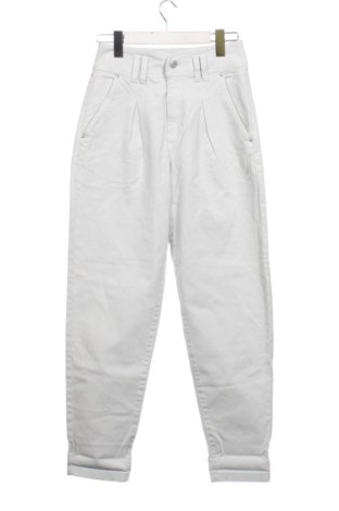 Damskie jeansy Clockhouse, Rozmiar XS, Kolor Biały, Cena 39,52 zł, #137393322