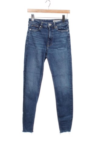 Blugi de femei Zara, Mărime S, Culoare Albastru, Preț 69,78 Lei, #137395151