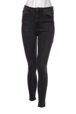 Blugi de femei Sinsay, Mărime S, Culoare Negru, Preț 58,47 Lei, #137403095