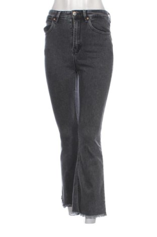 Dámské džíny  Stradivarius, Velikost M, Barva Šedá, Cena  245,00 Kč, #137420850