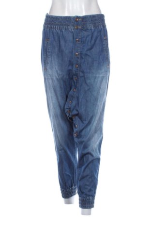 Damskie jeansy Bershka, Rozmiar M, Kolor Niebieski, Cena 50,80 zł, #137421288