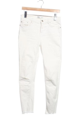 Blugi de femei Zara, Mărime M, Culoare Ecru, Preț 78,74 Lei, #137433662
