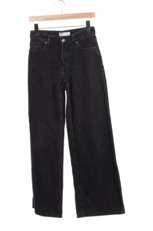 Blugi de femei Bershka, Mărime XS, Culoare Negru, Preț 52,49 Lei, #137435041