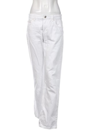 Damen Jeans Pull&Bear, Größe L, Farbe Weiß, Preis 23,99 €, #137437750