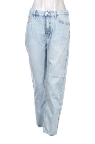 Дамски дънки Pull&Bear, Размер M, Цвят Син, Цена 26,00 €, #137437869