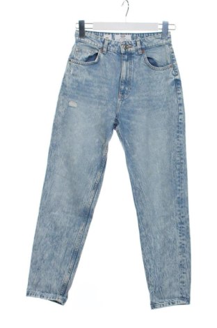 Дамски дънки Bershka, Размер XS, Цвят Син, Цена 10,00 €, #137443747