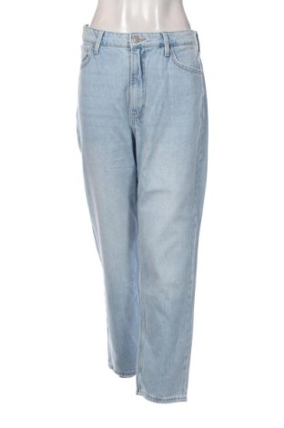 Blugi de femei Bershka, Mărime L, Culoare Albastru, Preț 145,07 Lei, #137450129