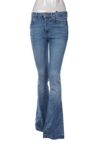 Blugi de femei Zara, Mărime S, Culoare Albastru, Preț 68,24 Lei, #137451662