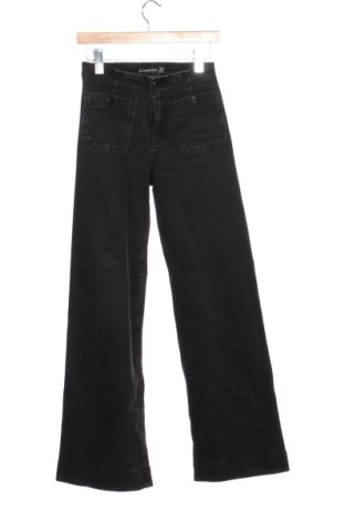 Damskie jeansy Stradivarius, Rozmiar XS, Kolor Czarny, Cena 42,75 zł, #137383823