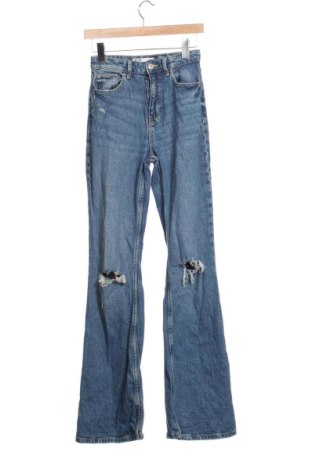 Női farmernadrág Bershka, Méret XXS, Szín Kék, Ár 5 675 Ft, #137387369