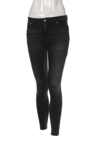 Damskie jeansy Reserved, Rozmiar XS, Kolor Czarny, Cena 66,99 zł, #137401294