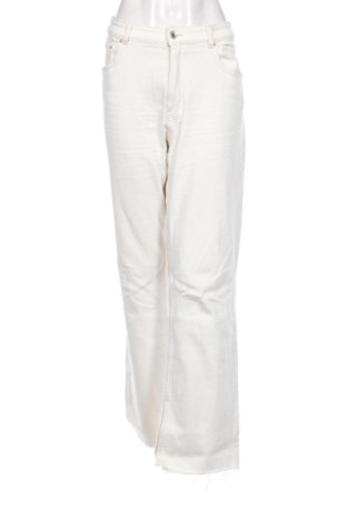 Damskie jeansy Mango, Rozmiar XXL, Kolor ecru, Cena 105,84 zł, #137433038