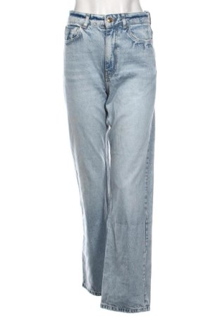 Дамски дънки Zara, Размер S, Цвят Син, Цена 37,39 €, #137439847