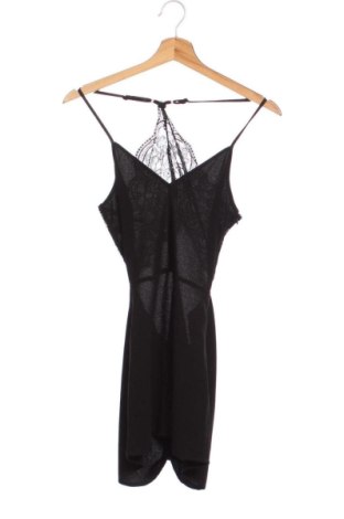 Damski krótki kombinezon Pull&Bear, Rozmiar XXS, Kolor Czarny, Cena 40,33 zł, #137427707