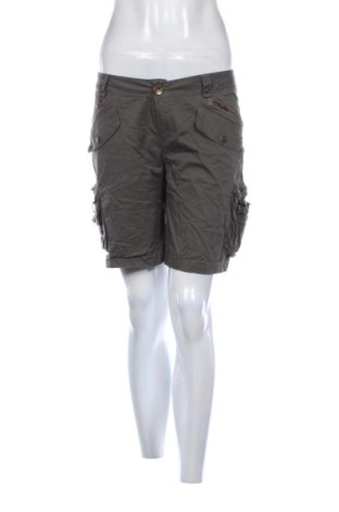 Pantaloni scurți de femei Unbranded, Mărime XL, Culoare Verde, Preț 84,99 Lei, #137414580