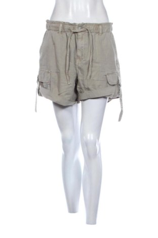 Damskie szorty Pull&Bear, Rozmiar L, Kolor Beżowy, Cena 78,15 zł, #137420527
