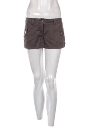 Damen Shorts Protest, Größe M, Farbe Braun, Preis 10,00 €, #137425461