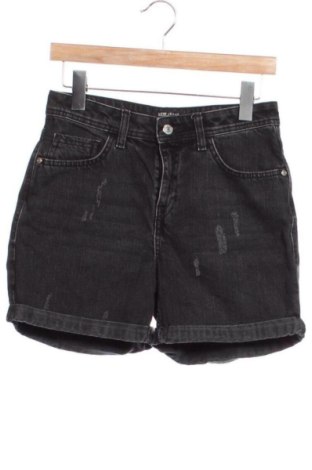 Pantaloni scurți de femei LC Waikiki, Mărime M, Culoare Negru, Preț 62,99 Lei, #137433624