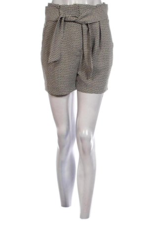 Pantaloni scurți de femei H&M, Mărime S, Culoare Multicolor, Preț 57,74 Lei, #137434088