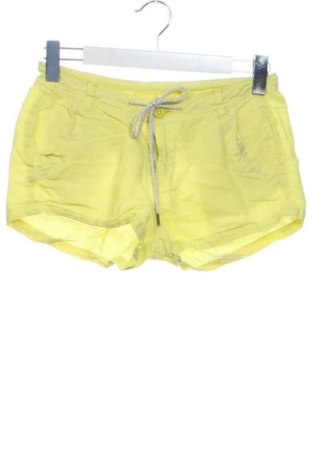 Pantaloni scurți de femei Guess, Mărime S, Culoare Galben, Preț 136,48 Lei, #137452190